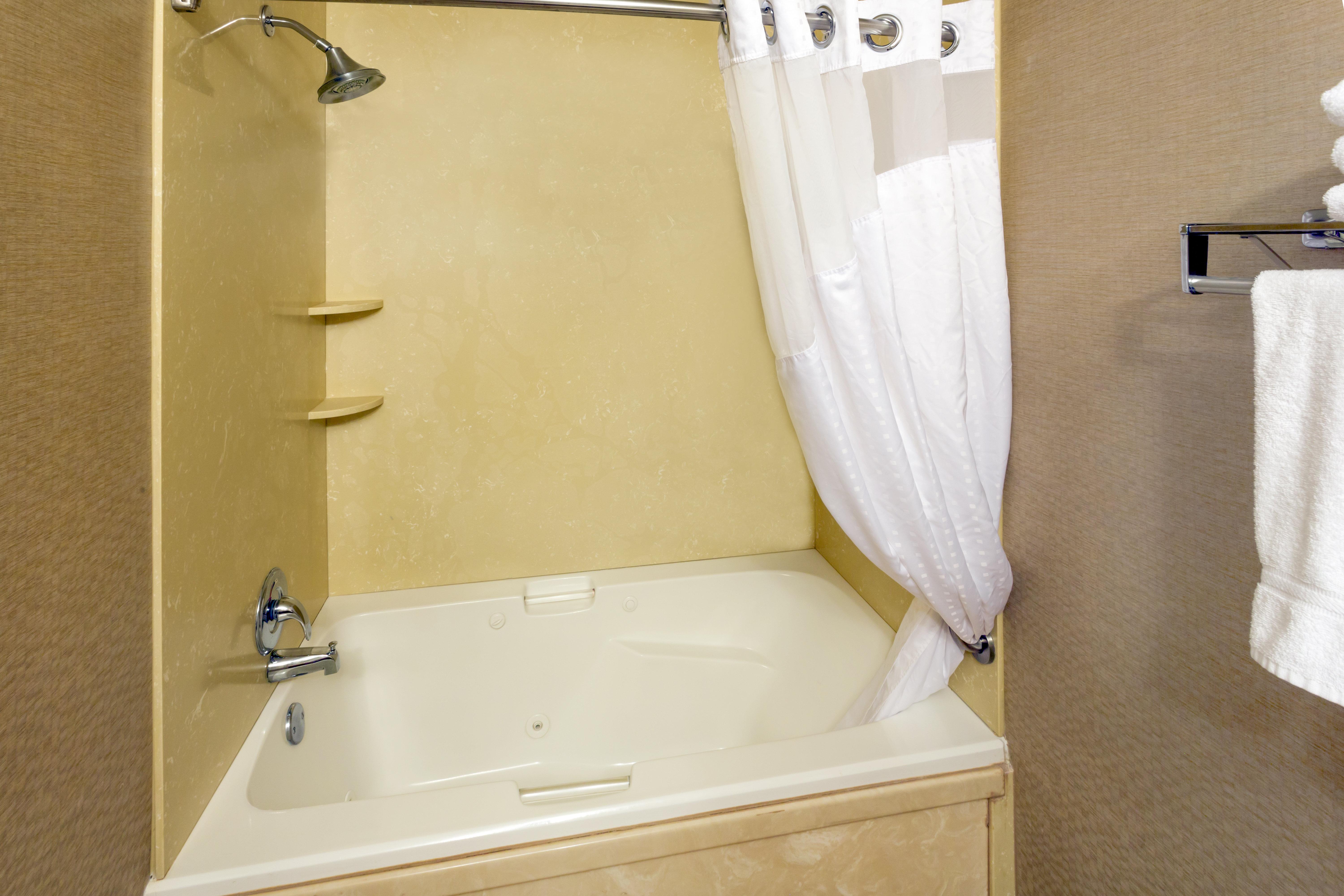 Holiday Inn Express Roseburg By Ihg Exterior photo