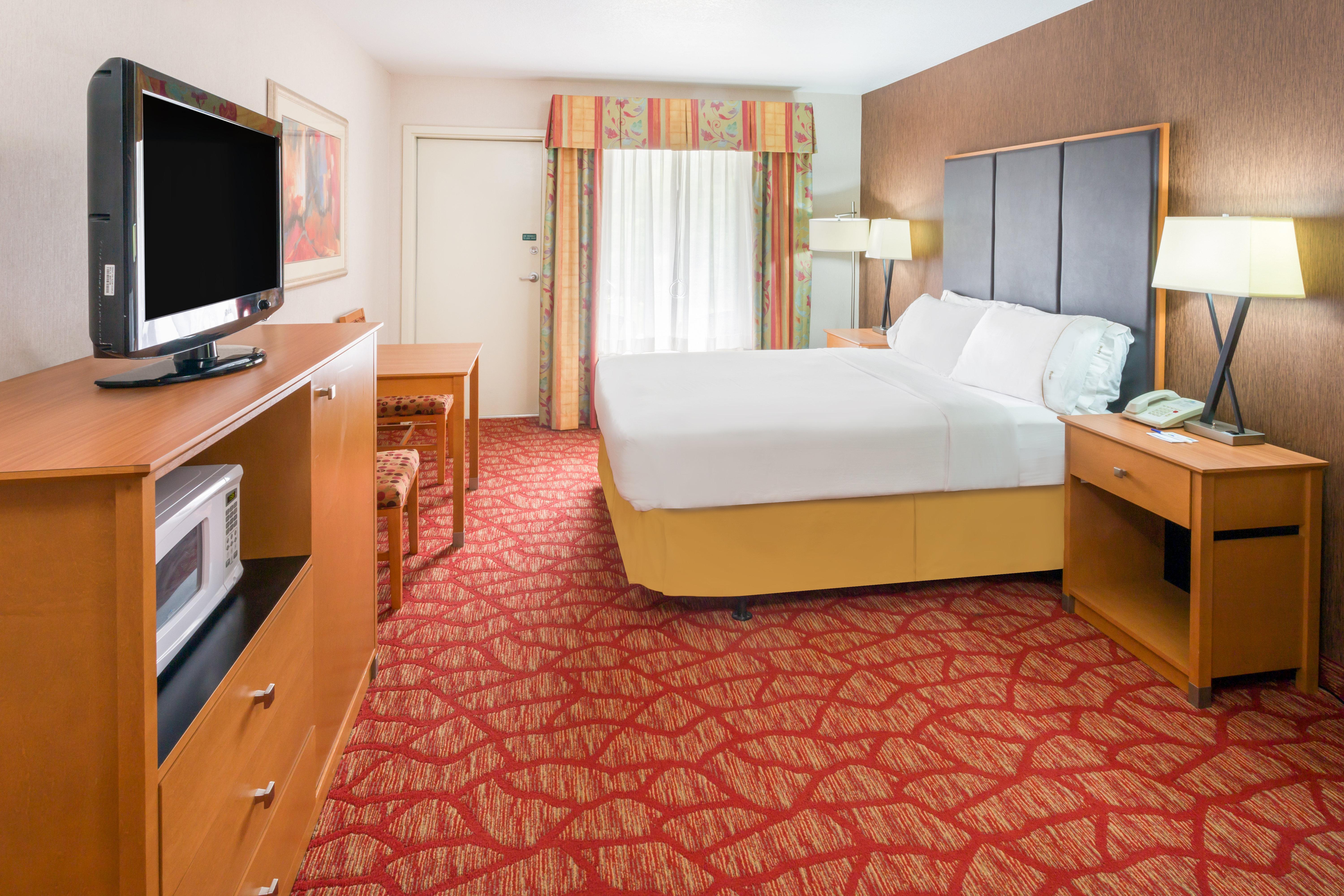Holiday Inn Express Roseburg By Ihg Exterior photo